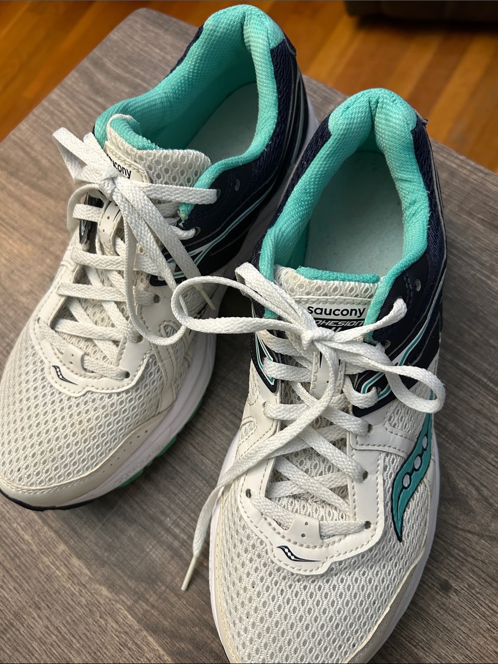 Saucony White and Teal Women's Athletic Running Shoes